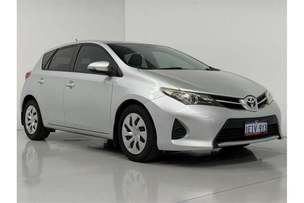 2013 Toyota Corolla ASCENT ZRE182R