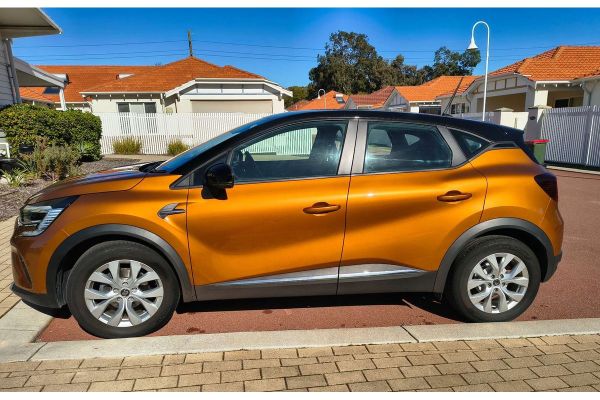 2021 Renault Captur  Life image