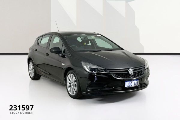 2019 Holden Astra  R image