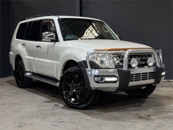 2014 MITSUBISHI PAJERO 4D WAGON NX MY15 GLS LWB (4x4) image